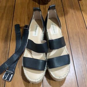 Antonio melani black wedged sandels